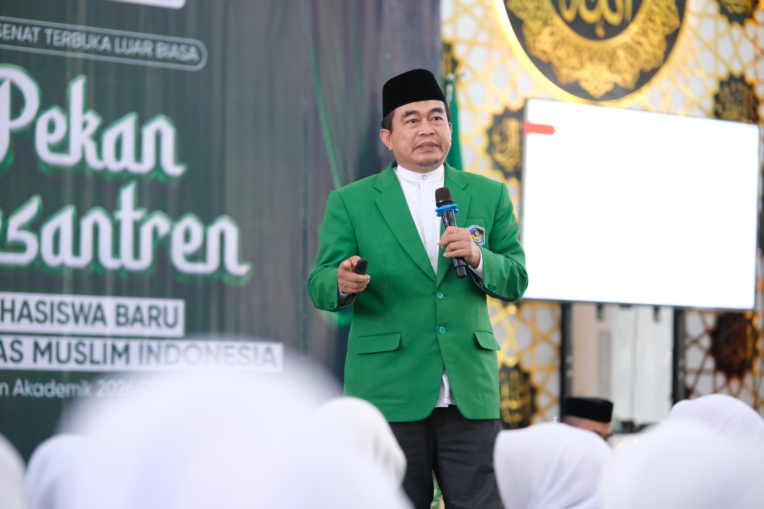 Pesan WR IV UMI untuk Maba Pekan Pesantren Gelombang V 2026: Gunakan AI untuk Bantu Berpikir, Bukan Gantikan Pikiran