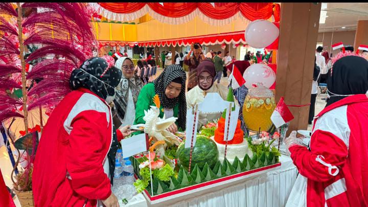 Lomba Karaoke, Hias Tumpeng, hingga Hias Ruangan Warnai Kemeriahan HUT ke-81 RI di UMI