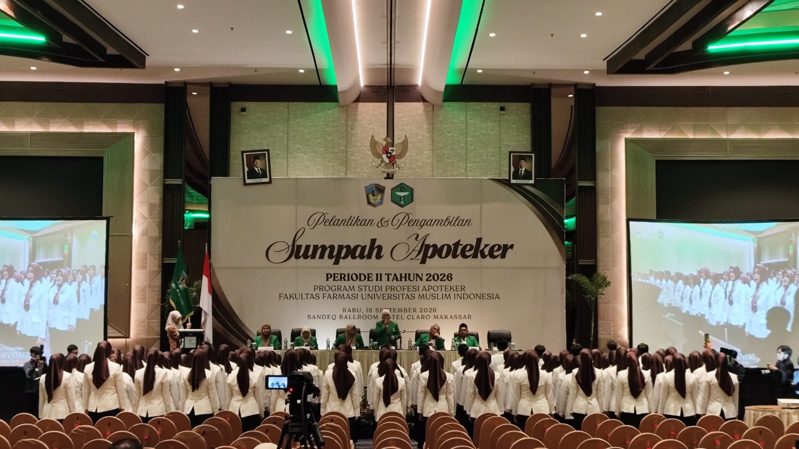 Sumpah Profesi, 120 Apoteker UMI Angkatan 19 Catat Rekor Kelulusan 100 Persen